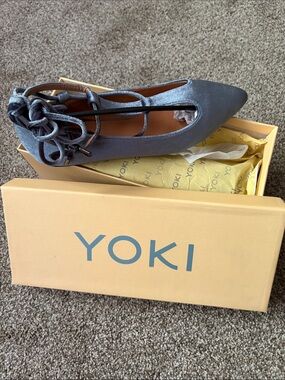 Yoki Women's Charcoal Gray Velvet Pointed Lace-Up Flats NEW IN BOX